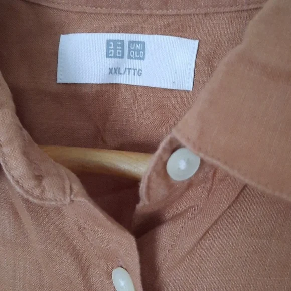 Linen button down - Picture 2 of 3